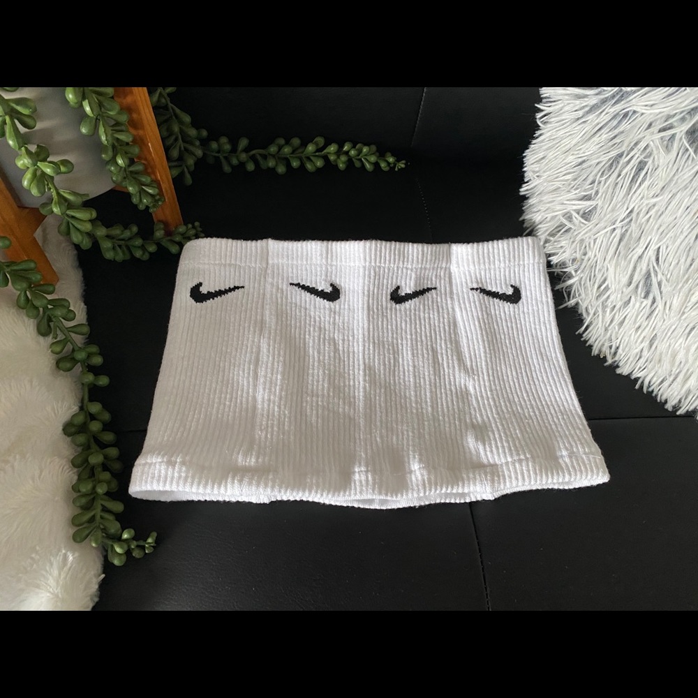 CUSTOMIZED NIKE TUBE CROP TOP